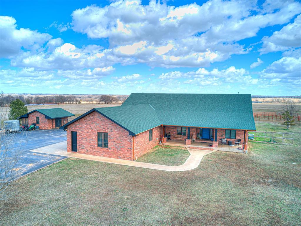 344750 E 830 Road Property Photo 1