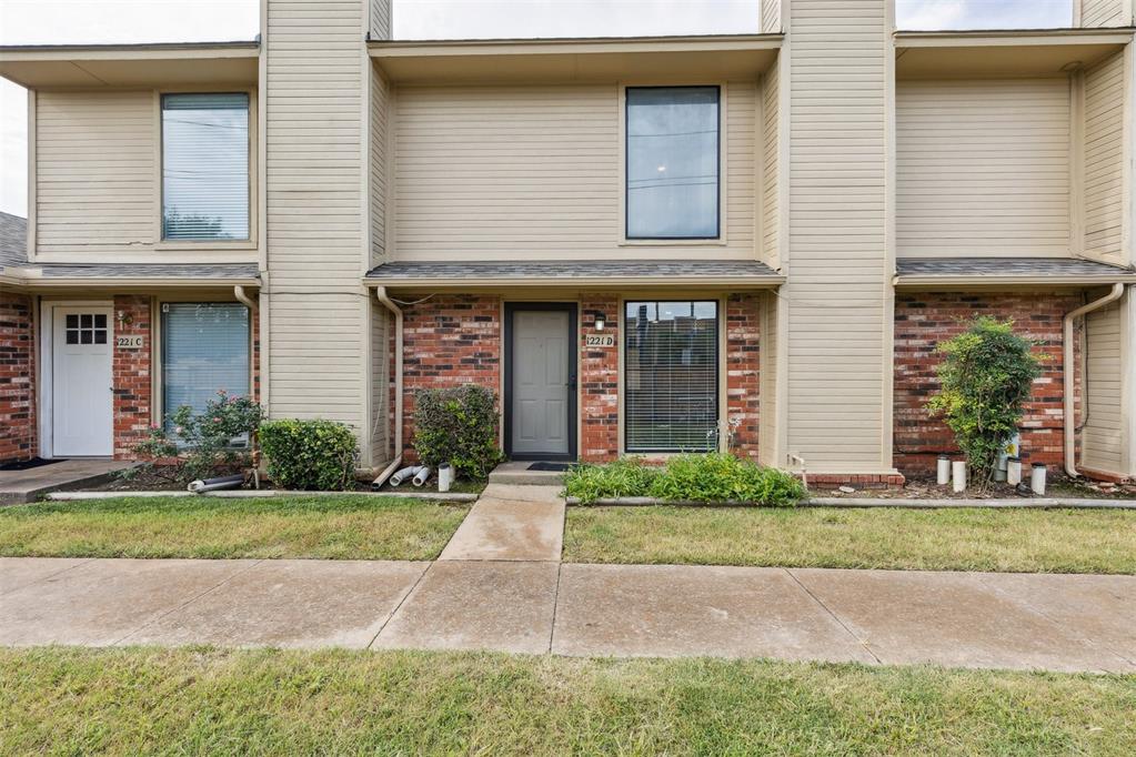1221 Sequoyah Street D Property Photo 1
