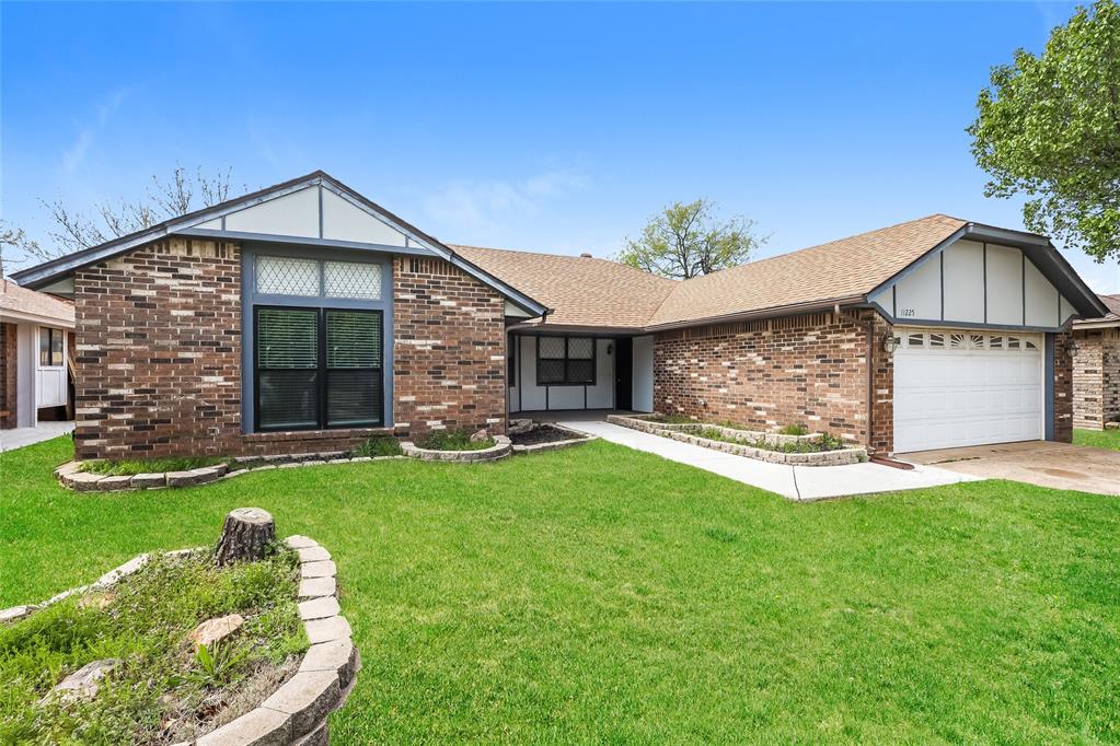 11225 Cimarron Drive Property Photo 2