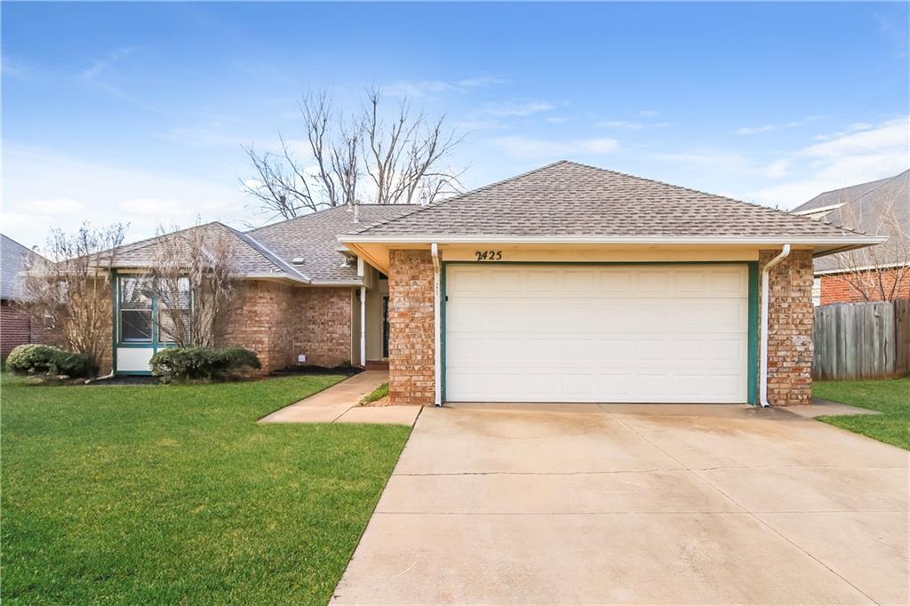 2425 E Hills Drive Property Photo 1