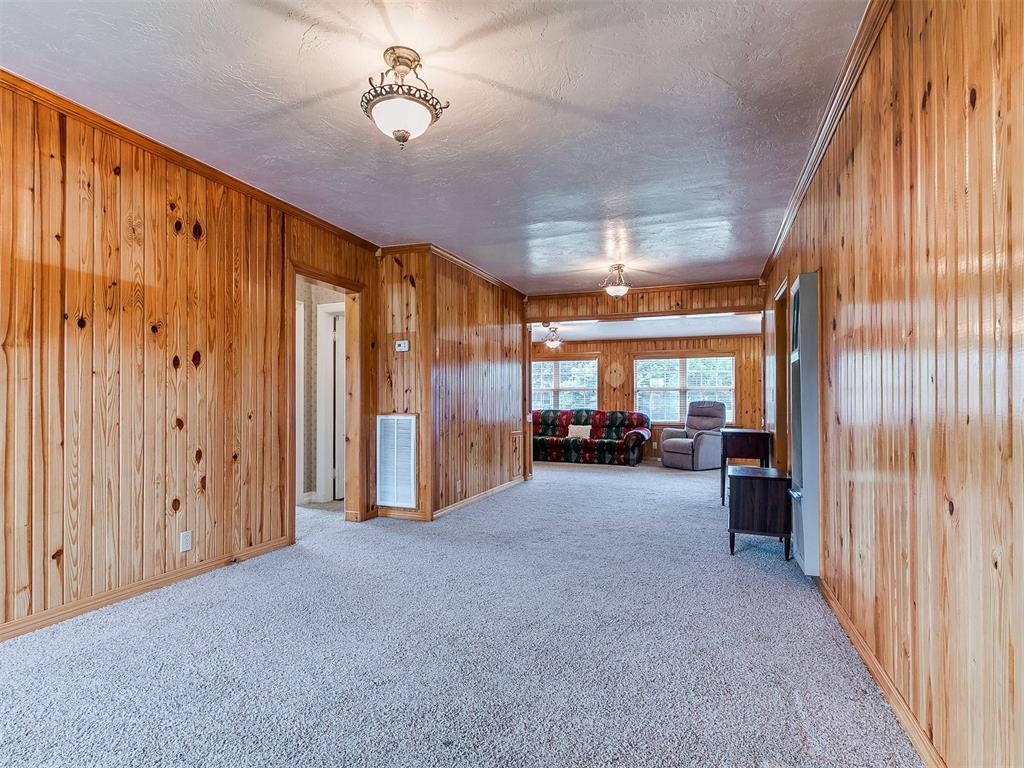 1016 Maple Avenue Property Photo 4