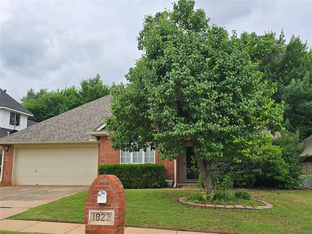 1823 Chelsea Drive Property Photo 1