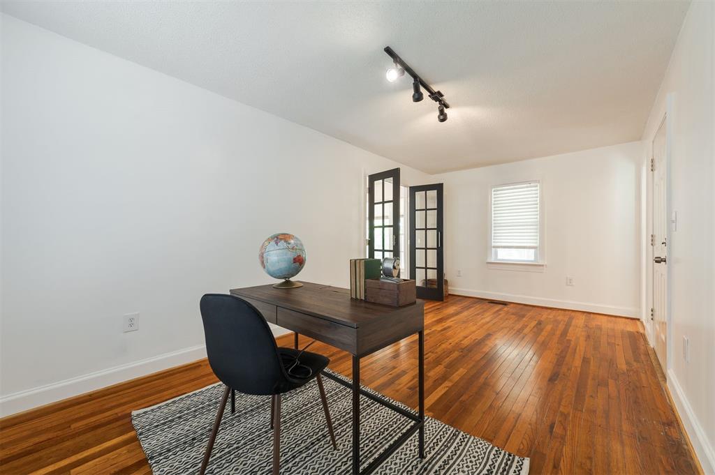 922 Ne 71st Street Property Photo 20