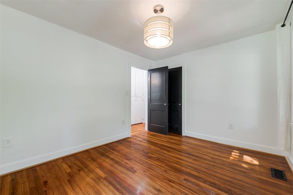 922 Ne 71st Street Property Photo 32