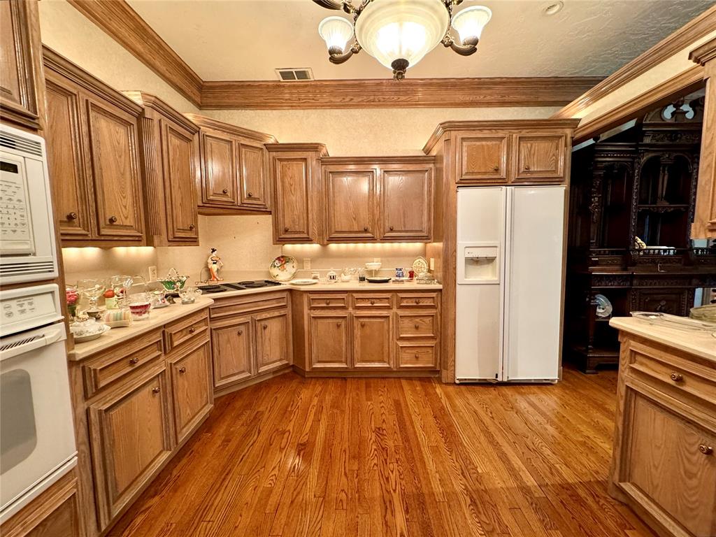 508 W Chickasha Avenue Property Photo 6