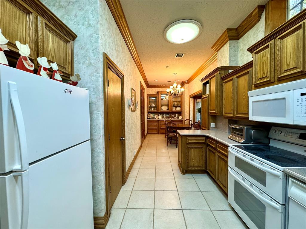 508 W Chickasha Avenue Property Photo 13