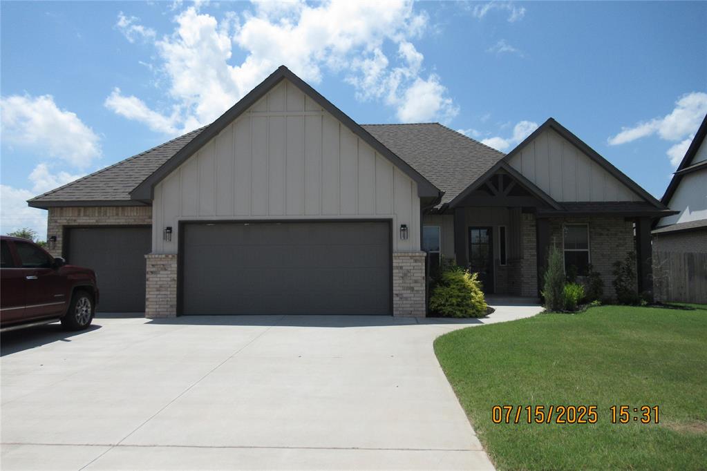 3909 Sorano Drive Property Photo 1