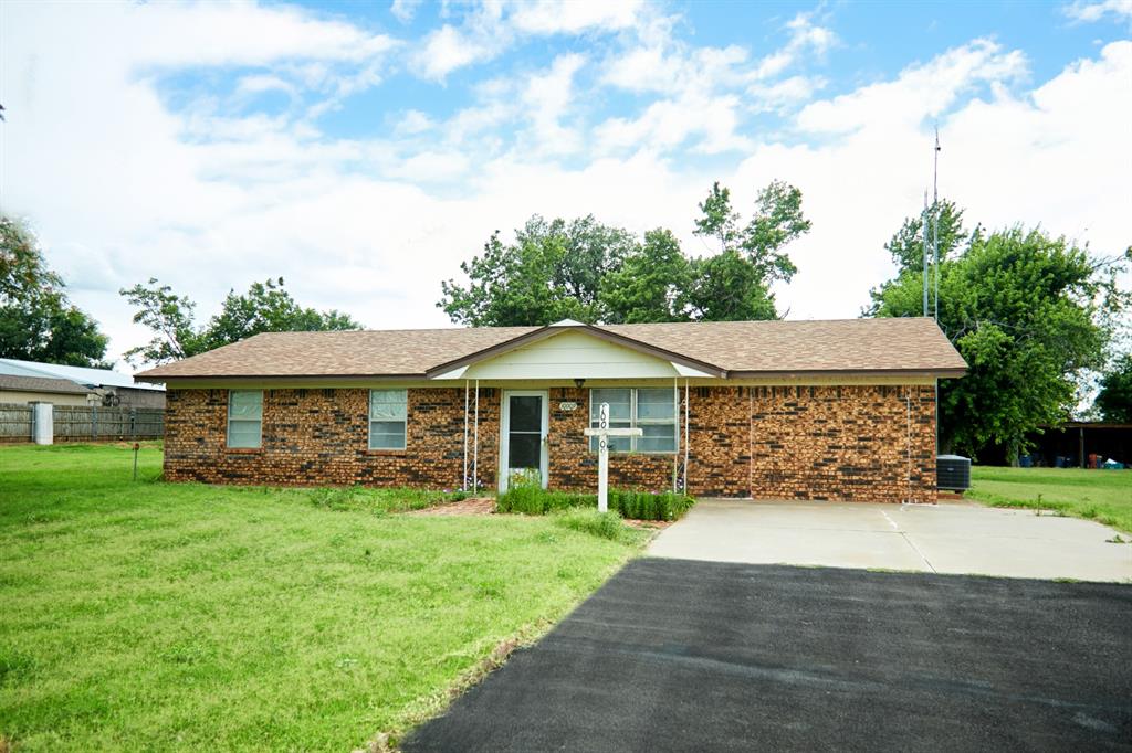 10009 N Lark Road Property Photo 1
