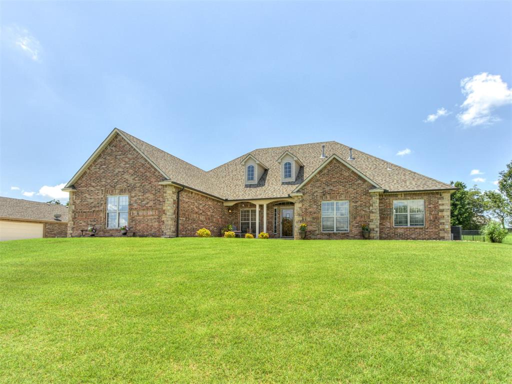 559 Silver Tree Circle Property Photo 1