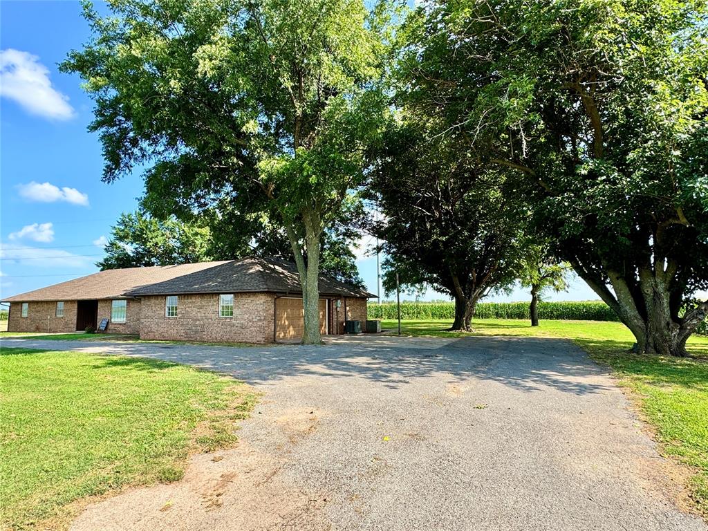1383 County Road 1373 Property Photo 3