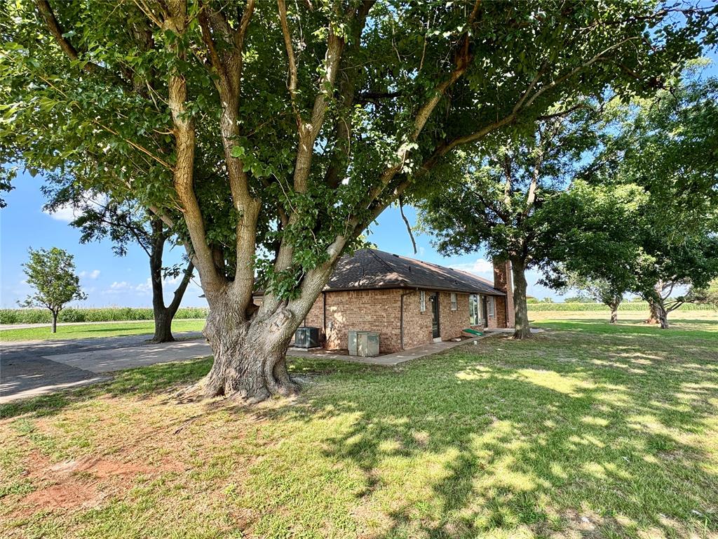 1383 County Road 1373 Property Photo 5