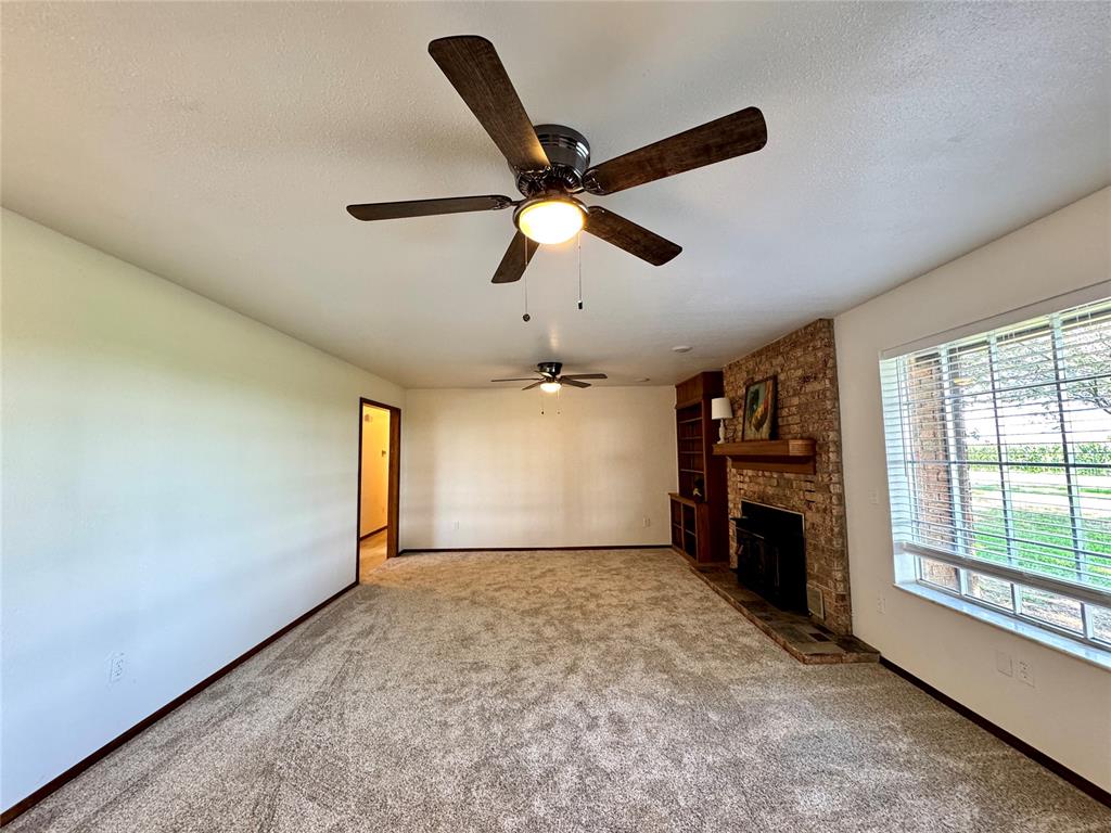 1383 County Road 1373 Property Photo 10