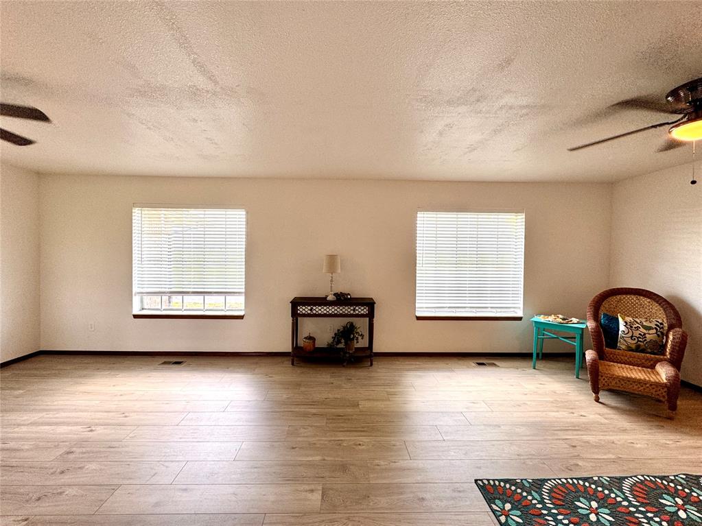1383 County Road 1373 Property Photo 13