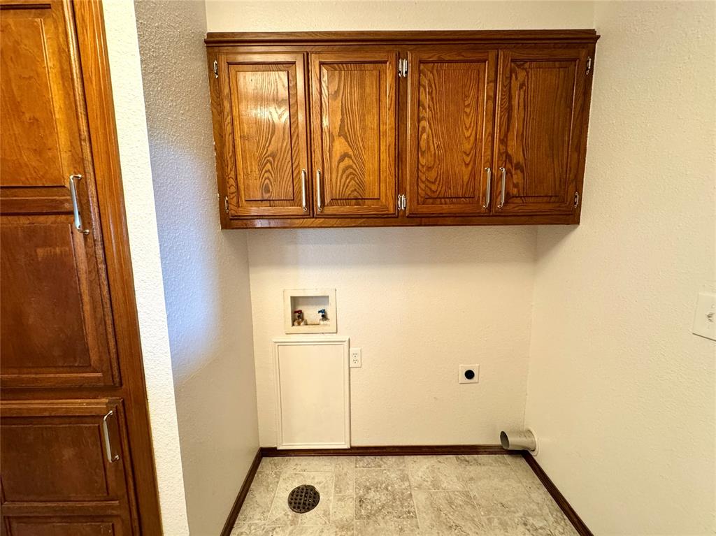 1383 County Road 1373 Property Photo 25
