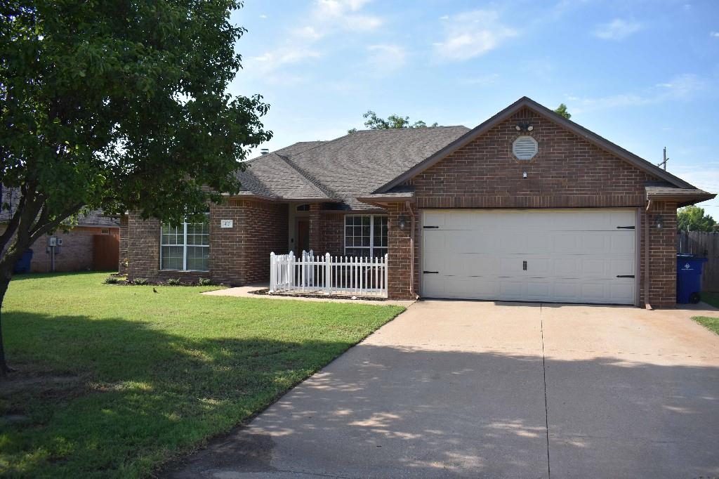 415 Okarche Property Photo 1