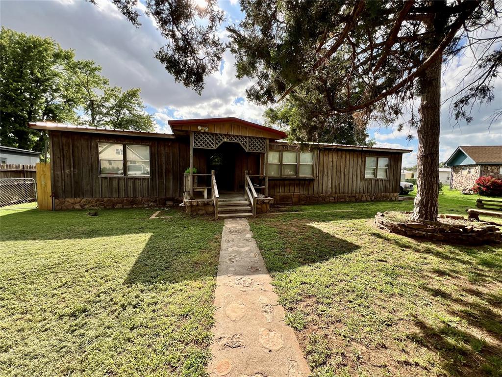 311 N 2nd Street Property Photo 1