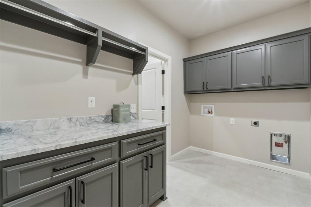15629 Stillmeadows Drive Property Photo 11