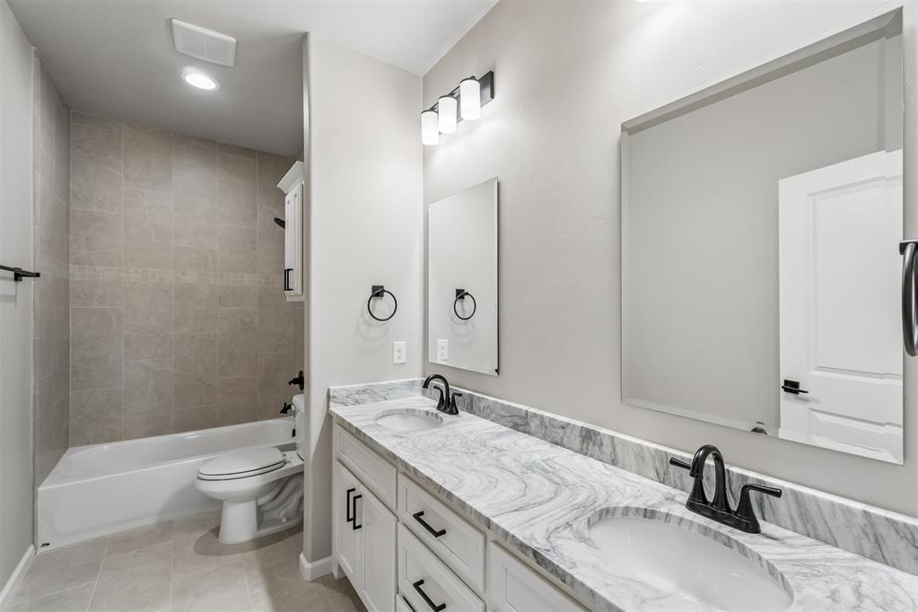 15629 Stillmeadows Drive Property Photo 32