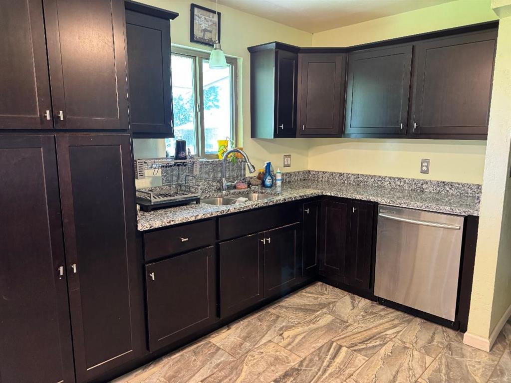 15818 Nelson Road Property Photo 4