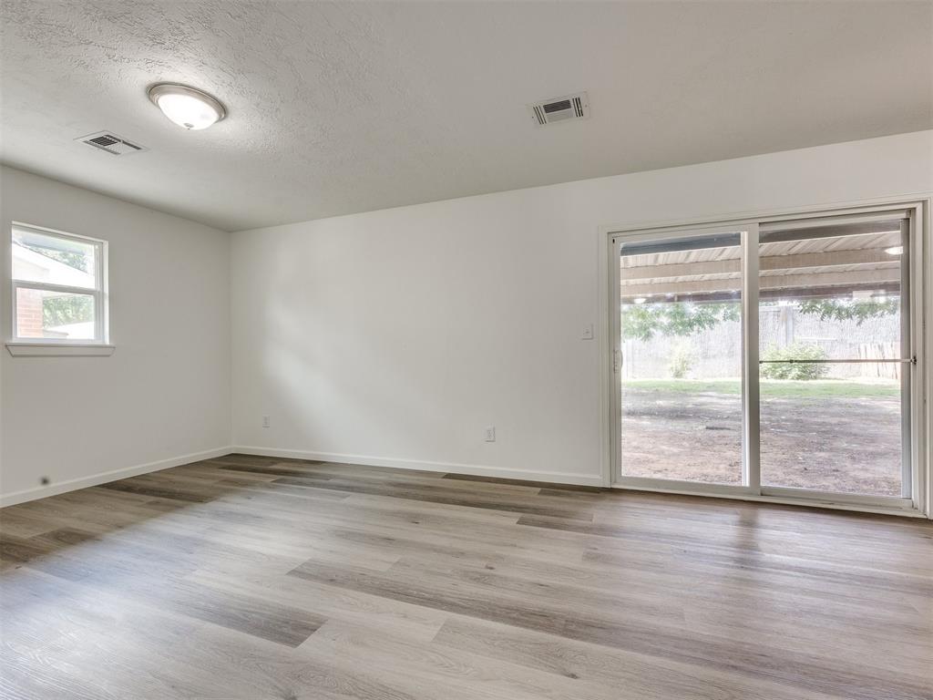 3044 S Madole Boulevard Property Photo 16