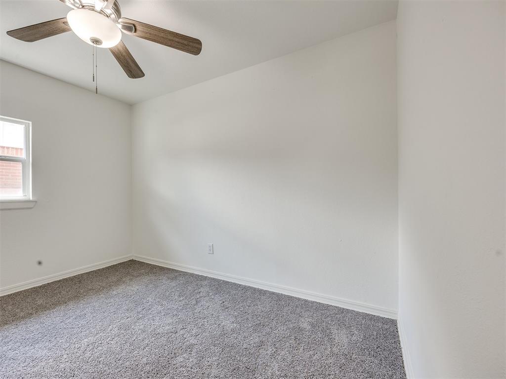 3044 S Madole Boulevard Property Photo 18