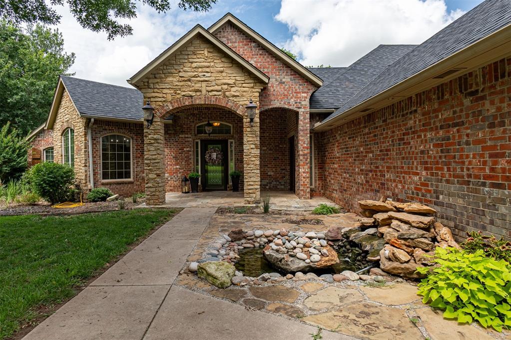 14525 Cottonwood Drive Property Photo 1