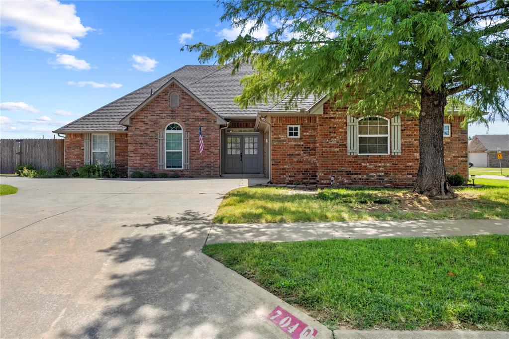 704 Highland Drive Property Photo