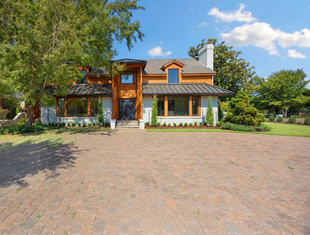 1725 Huntington Avenue Property Photo 1