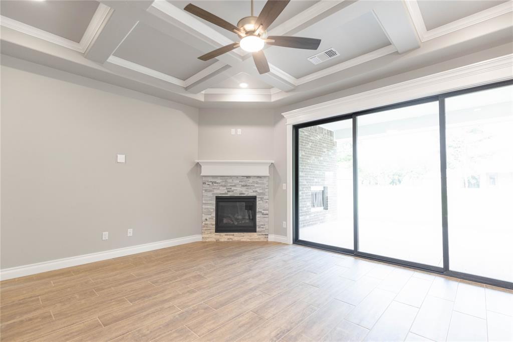 12401 Samara Drive Property Photo 8