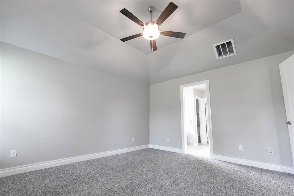 12401 Samara Drive Property Photo 10