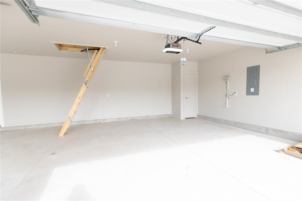 12401 Samara Drive Property Photo 30