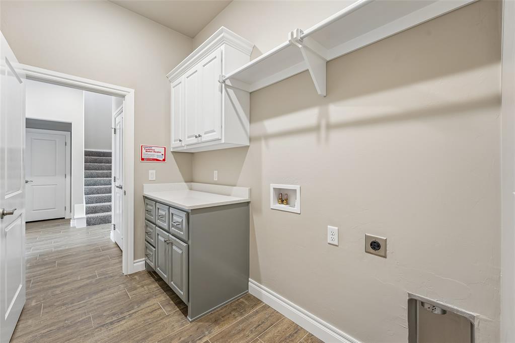 12401 Samara Drive Property Photo 32