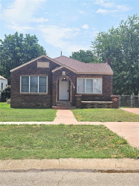 934 E Elm Street Property Photo 1
