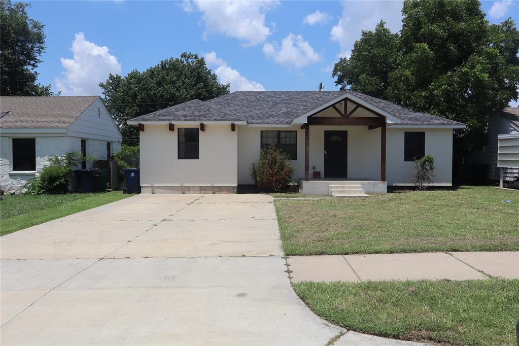 1361 Chestnut Drive Property Photo 1