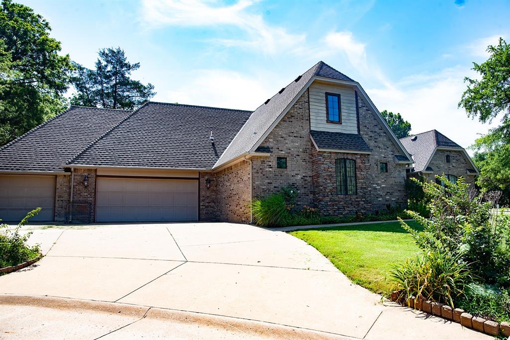 1 Greenbriar Court Property Photo 1