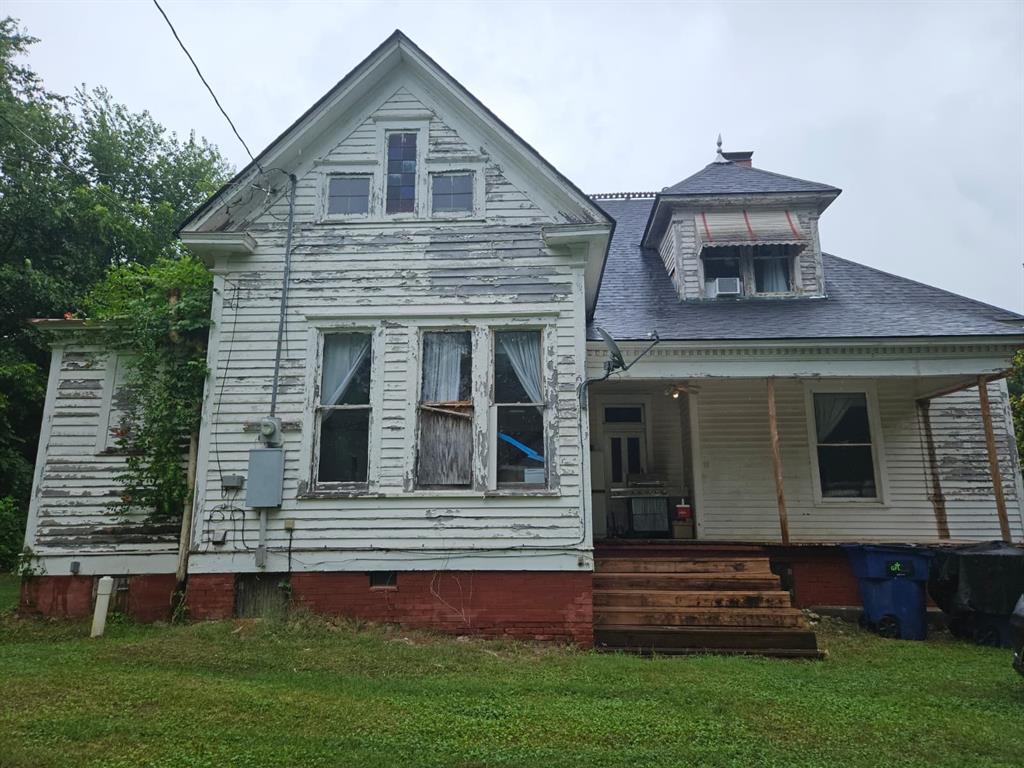 804 N Carr Avenue Property Photo 1