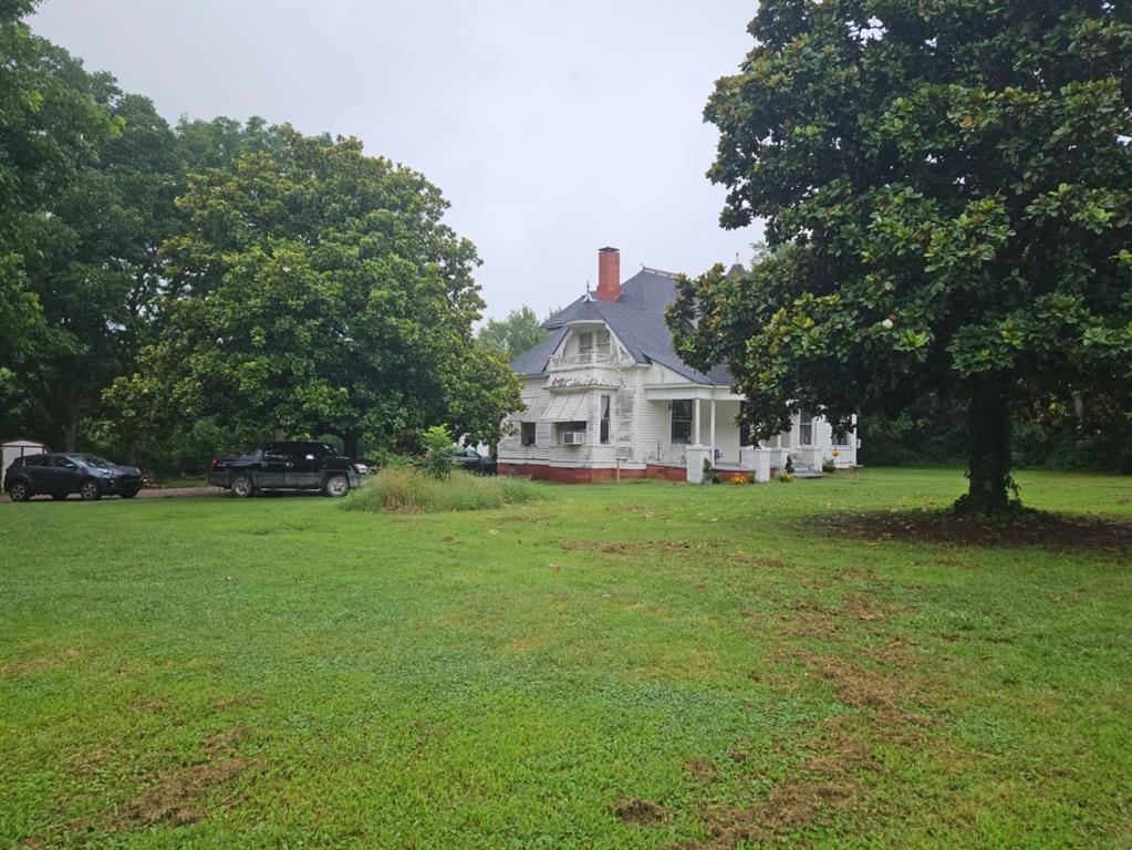 804 N Carr Avenue Property Photo 4