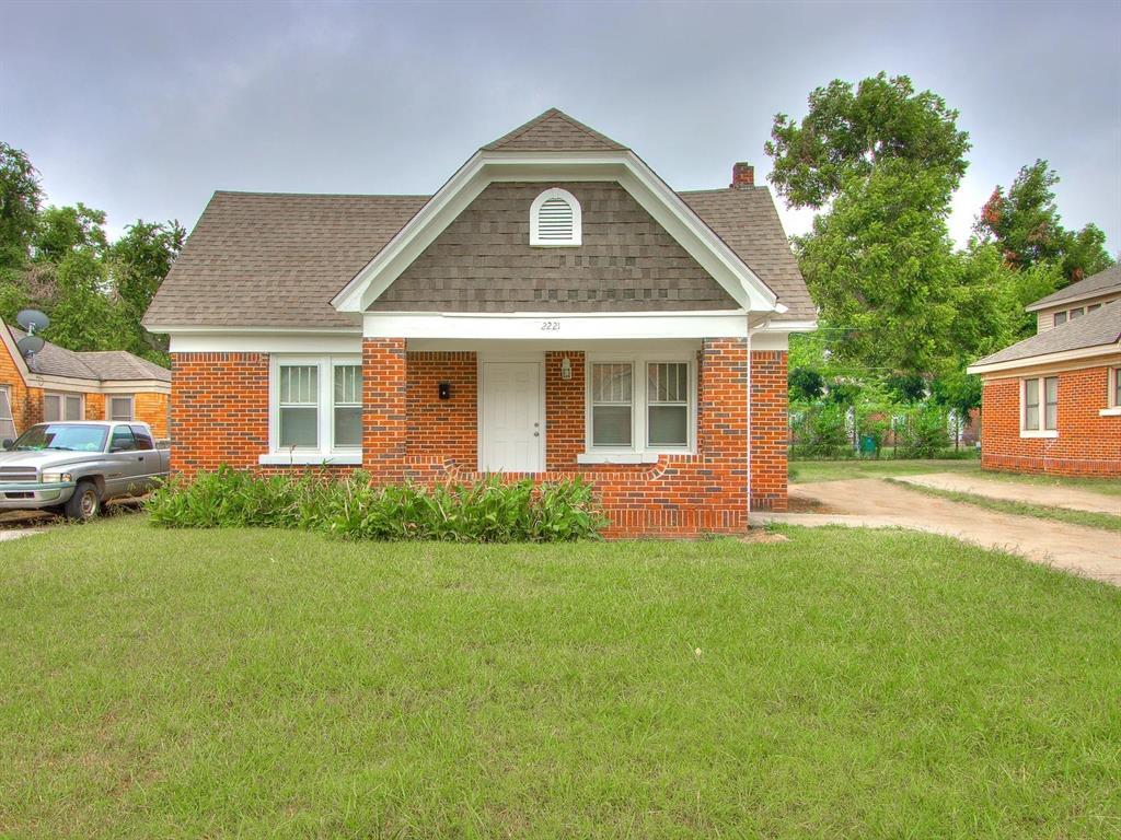 2221 N Jordan Avenue Property Photo