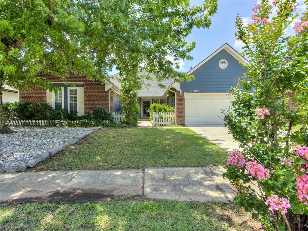 11921 Silver Sun Drive Property Photo 1