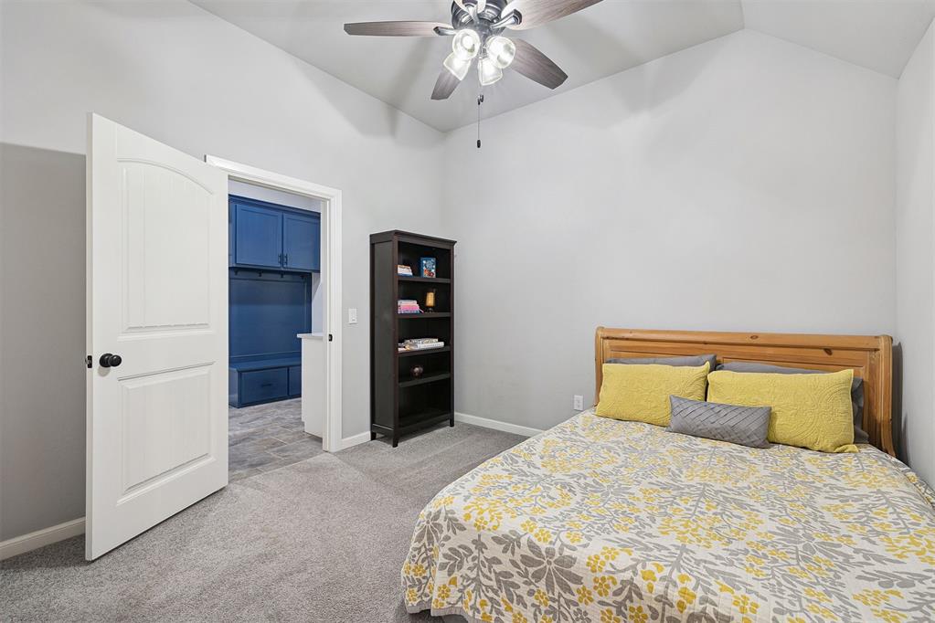 18604 Barcas Road Property Photo 20