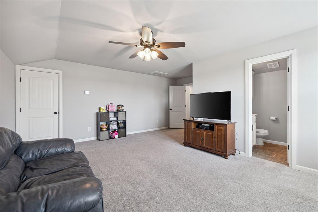 18604 Barcas Road Property Photo 26