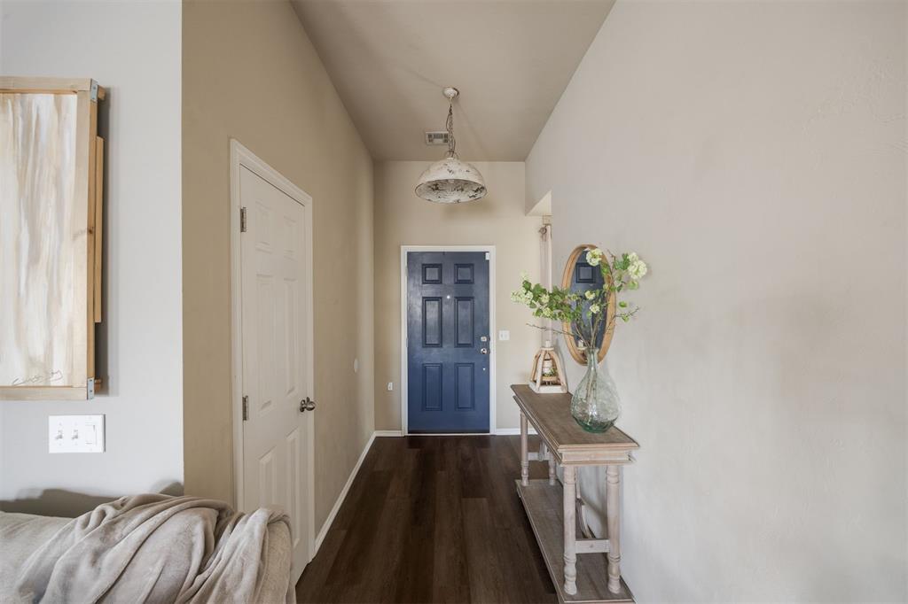 2220 Nw 198th Street Property Photo 3
