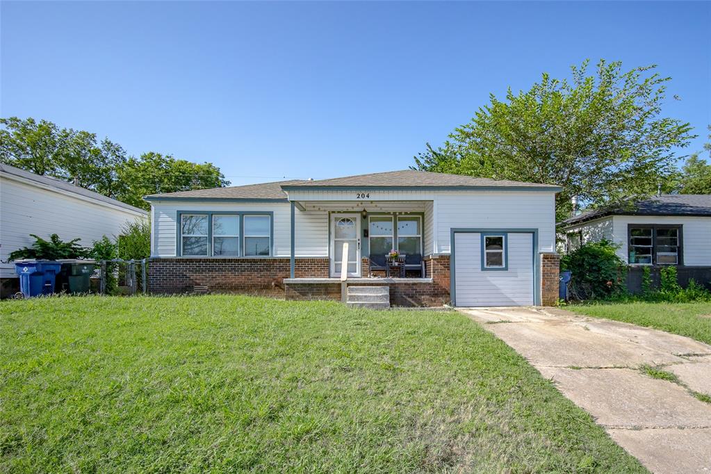 204 E Elder Avenue