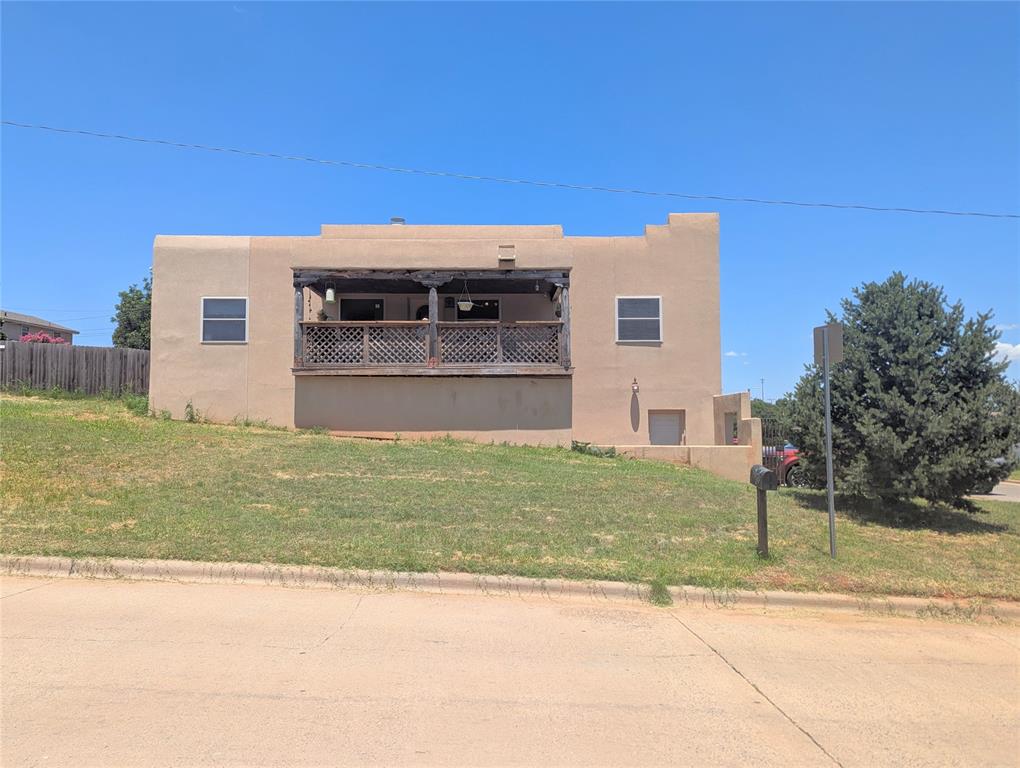 1405 Redstone Drive Property Photo 1