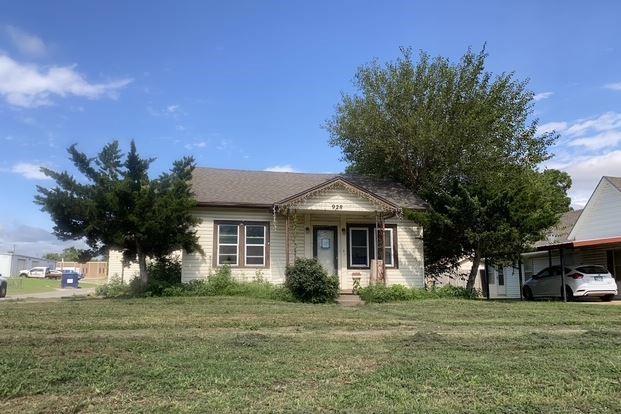 928 S 2nd Street Property Photo 1