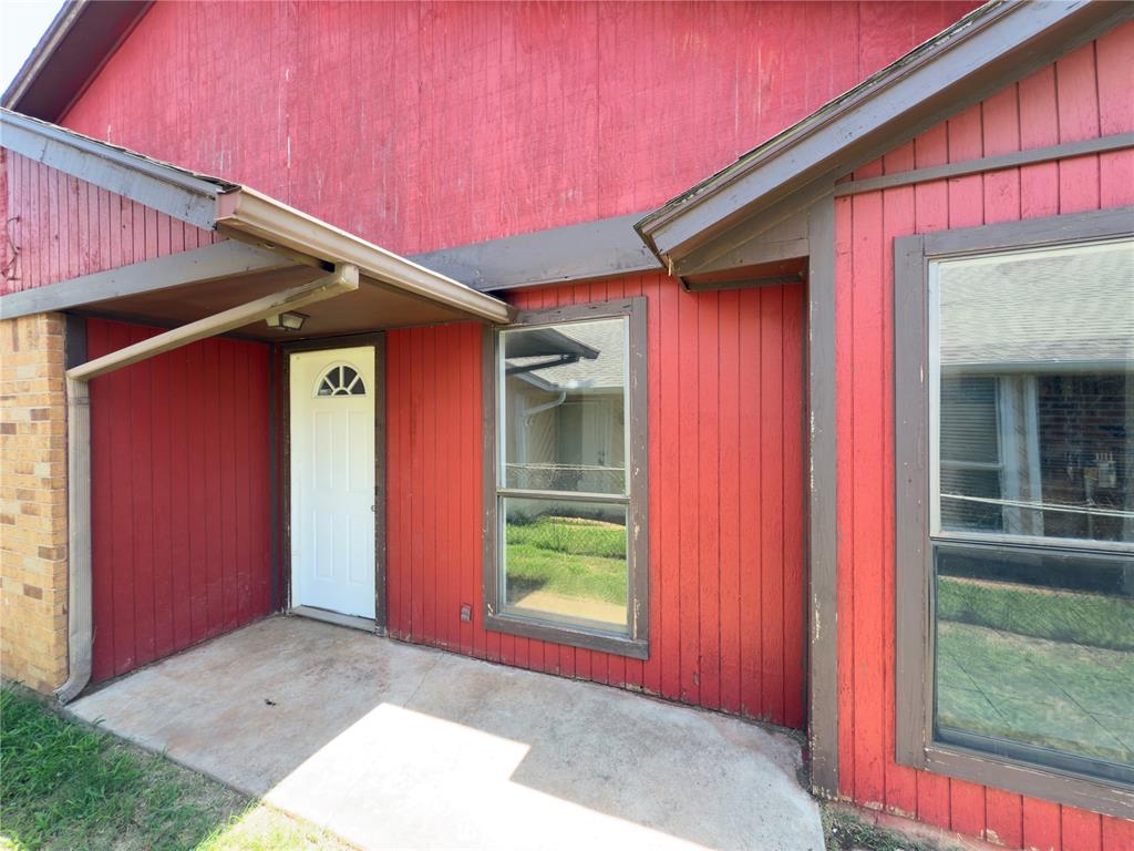 1109 Dustin Drive Property Photo 1