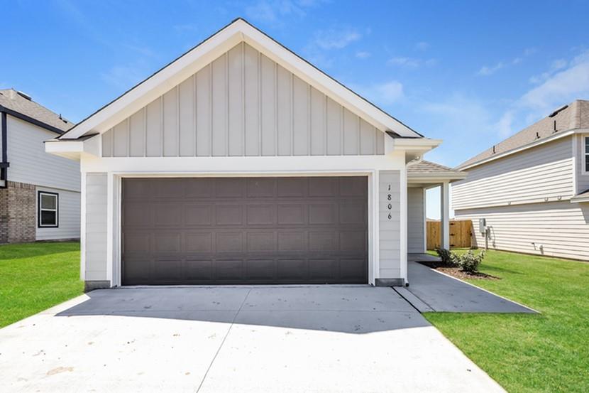 1806 Crimson Lake Boulevard Property Photo 1