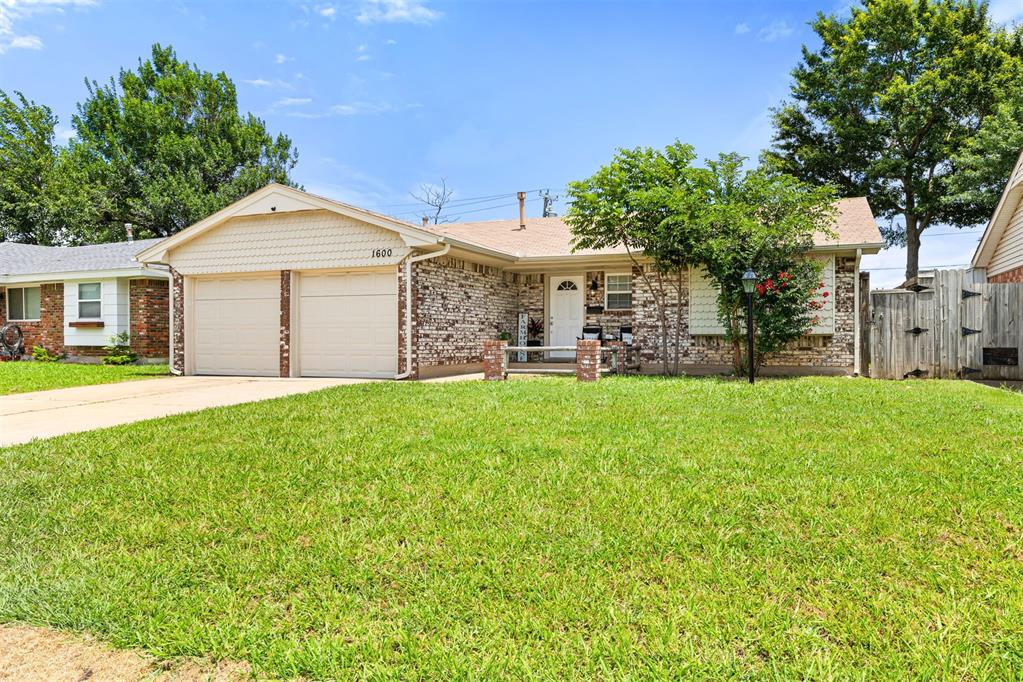 1600 Sunrise Drive Property Photo 1