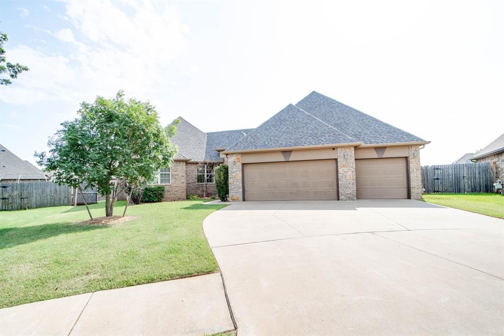 17309 Woodvine Drive Property Photo 1