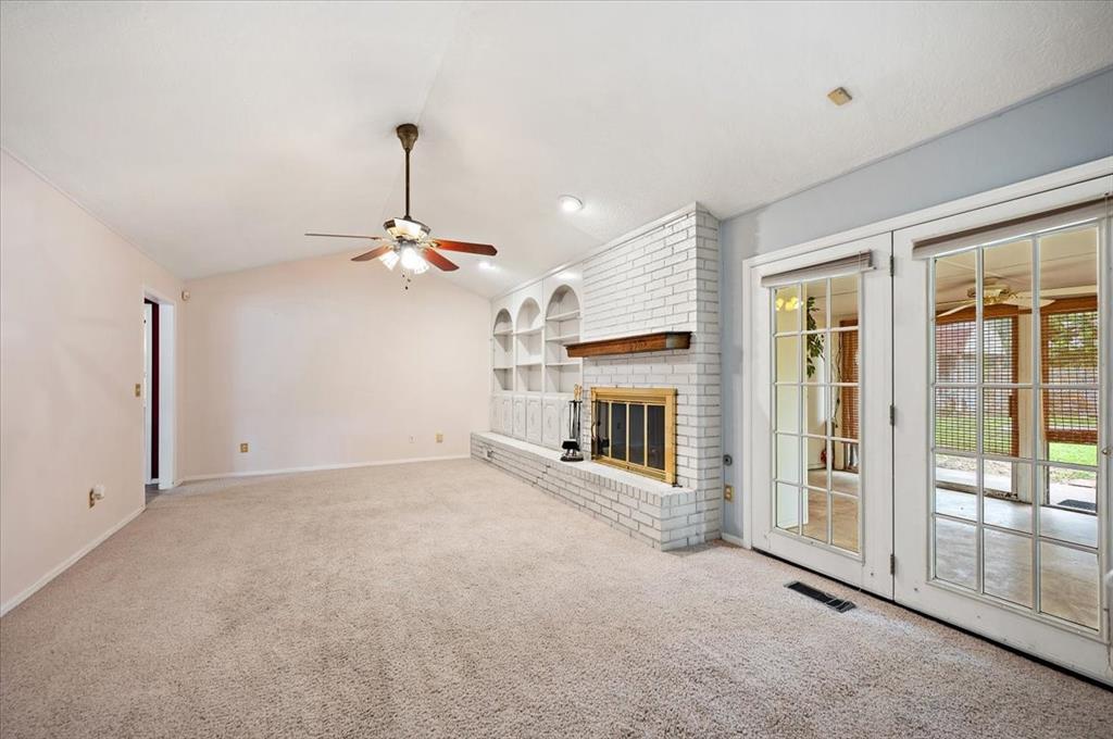 2704 S Berry Road Property Photo 12